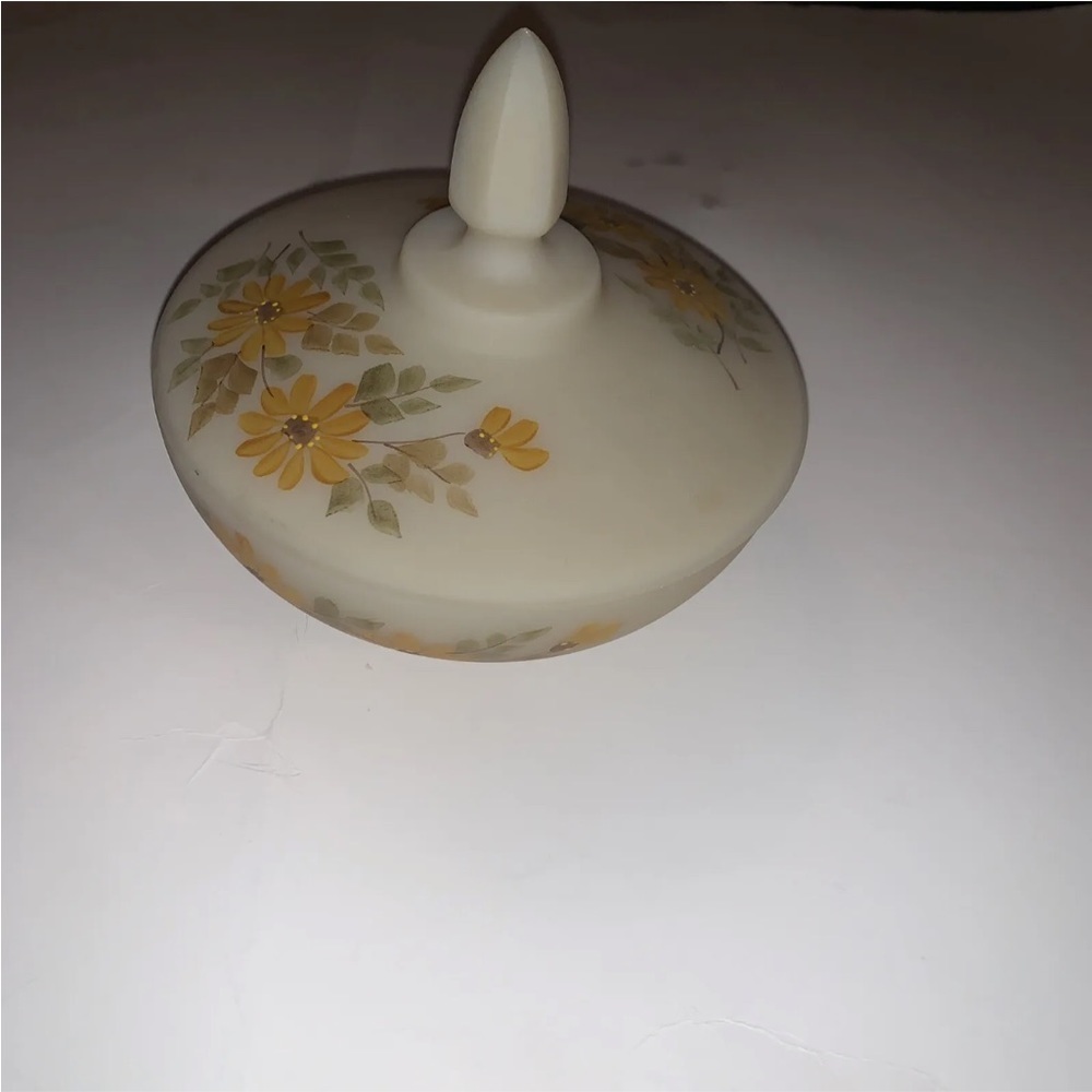 Vintage Fenton Hand Painted/Signed Satin Daisies Lidded a Candy Dish Yel/Grn - Picture 6 of 6